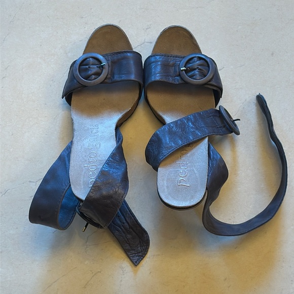 Pedro Garcia Grey Leather Heels - size 8 - Picture 4 of 10